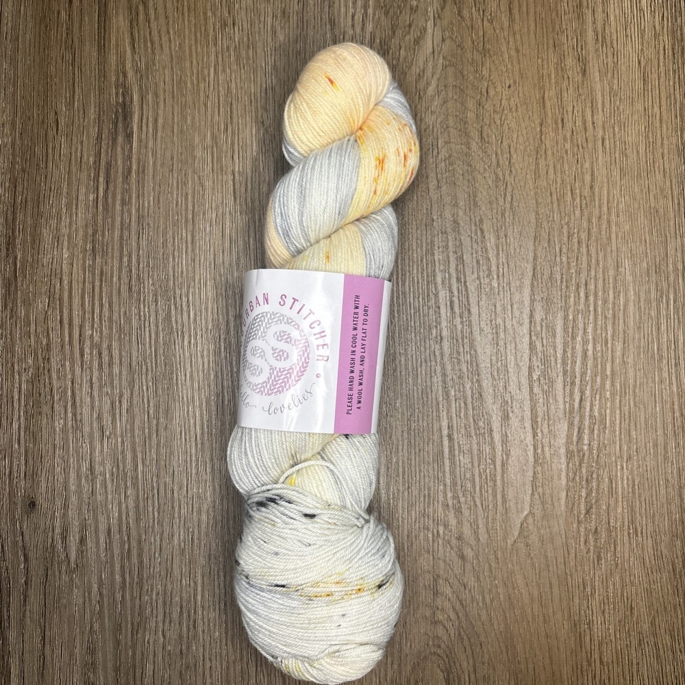 Suburban Stitcher Sock Yarn 75/25 SW‎ Merino Nylon 460yds/100g Yarn Lang Syne
